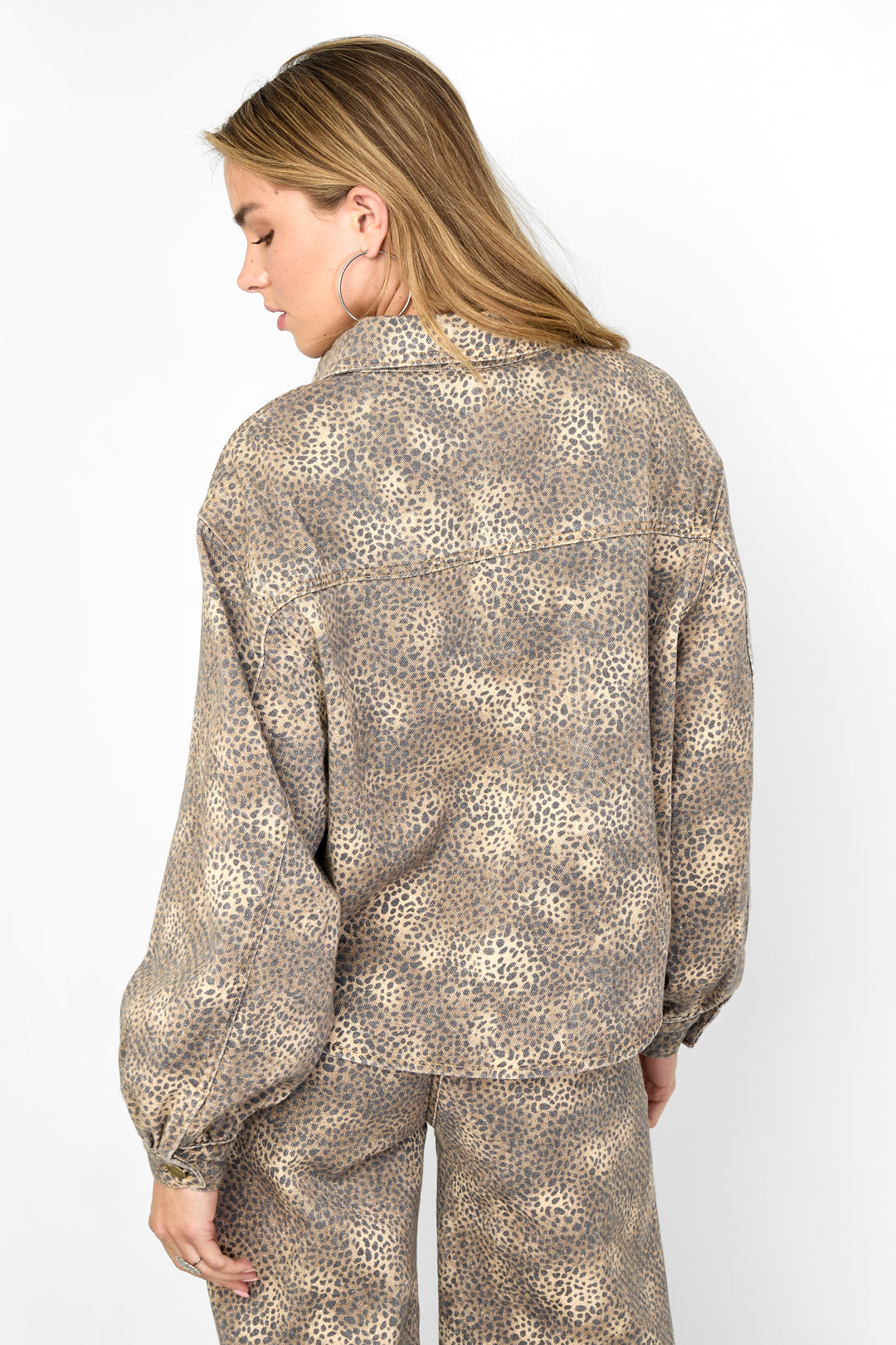 Das Cowgirl und die Leopardenjeans lieben