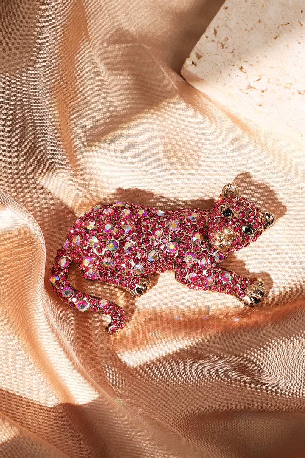 Leopardenbrosche