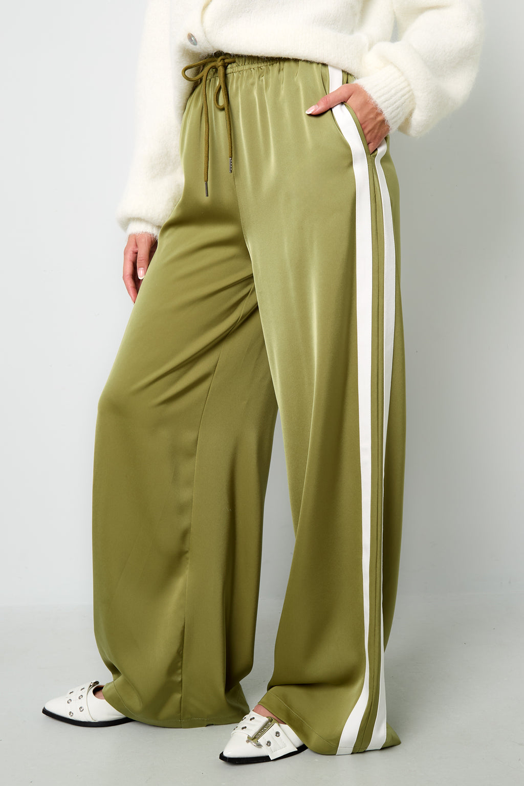 Lela-Hose mit Streifen