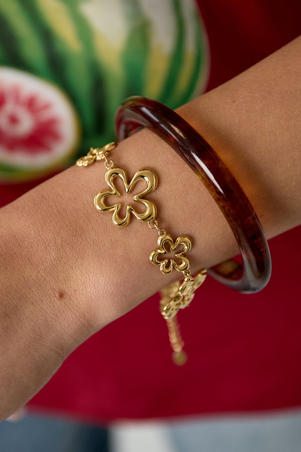 Aestra Armband mit verspielten Blumen – Edelstahl Damenschmuck, Casual