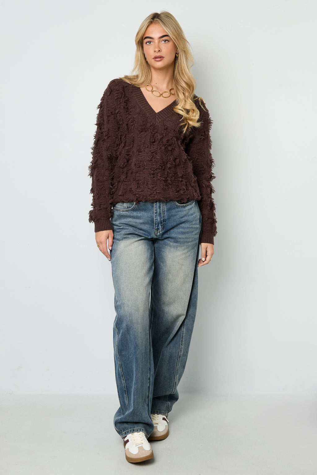 V-Pullover mit Fransen