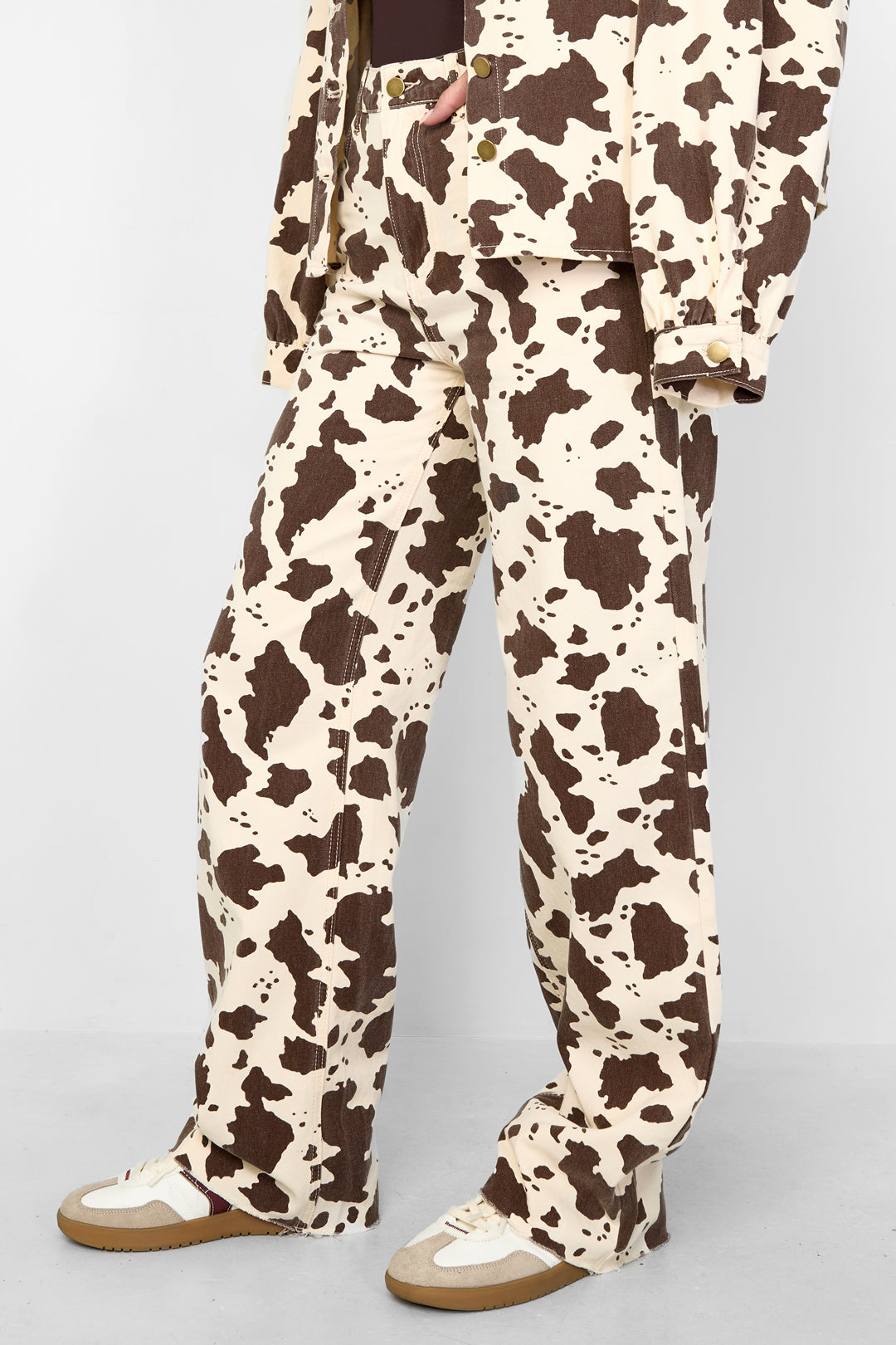 Das Cowgirl &amp; liebevolle Leopardenjeans